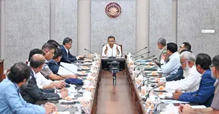 ঢাকার ট্রাফিক ব্যবস্থাপনা ঢেলে সাজাতে সরকারের উদ্যোগ